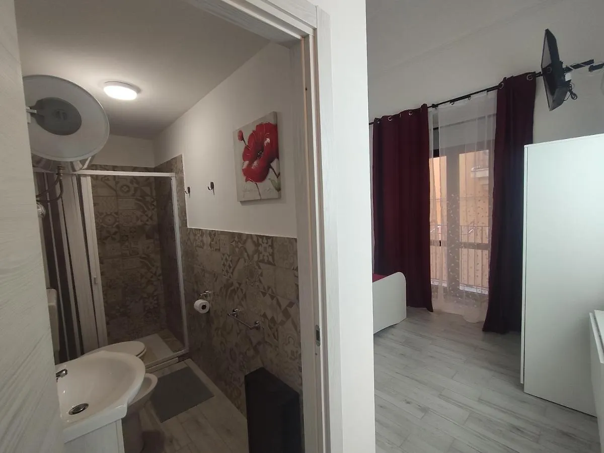 Casta Diva Holiday Rooms カターニア