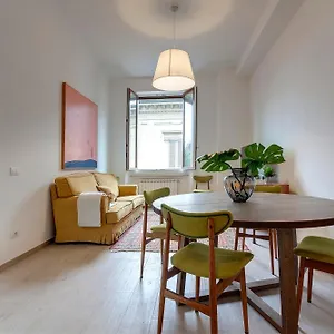 Cavour By Mamo , Floransa İtalya